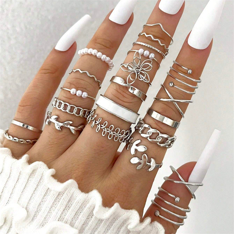 Retro-style individualistic combination ring