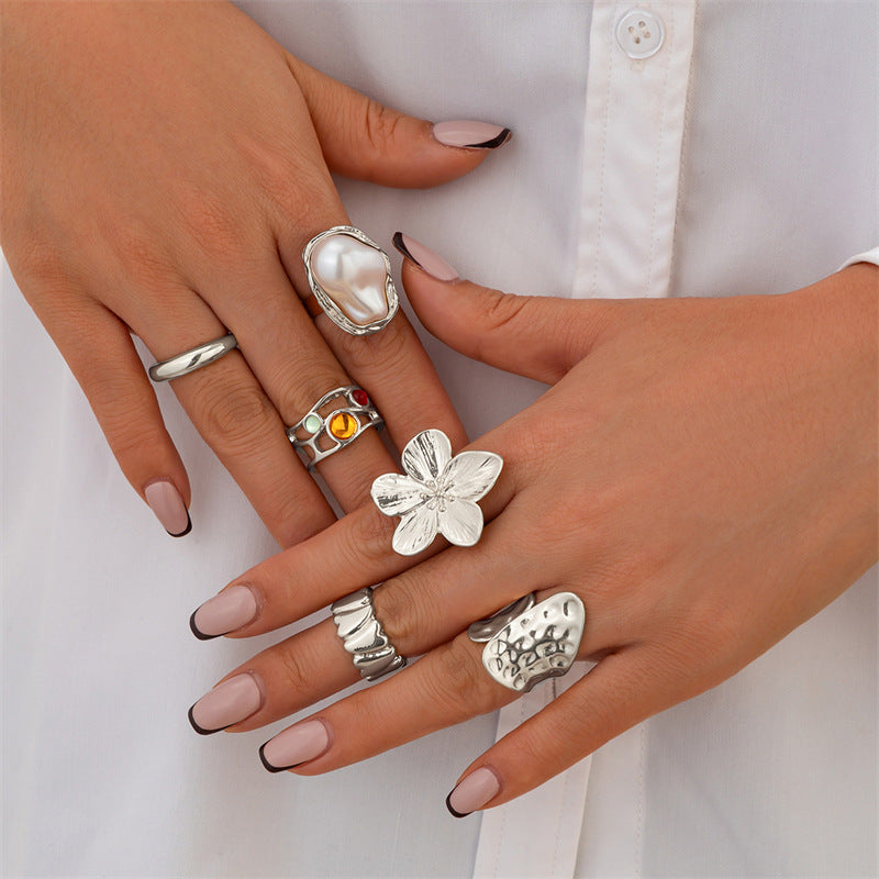 Retro-style individualistic combination ring