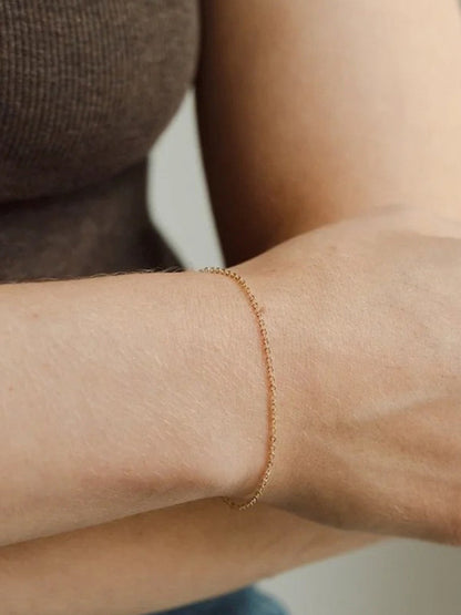 Simple 14K Gold O-Shaped Bracelet and Anklet